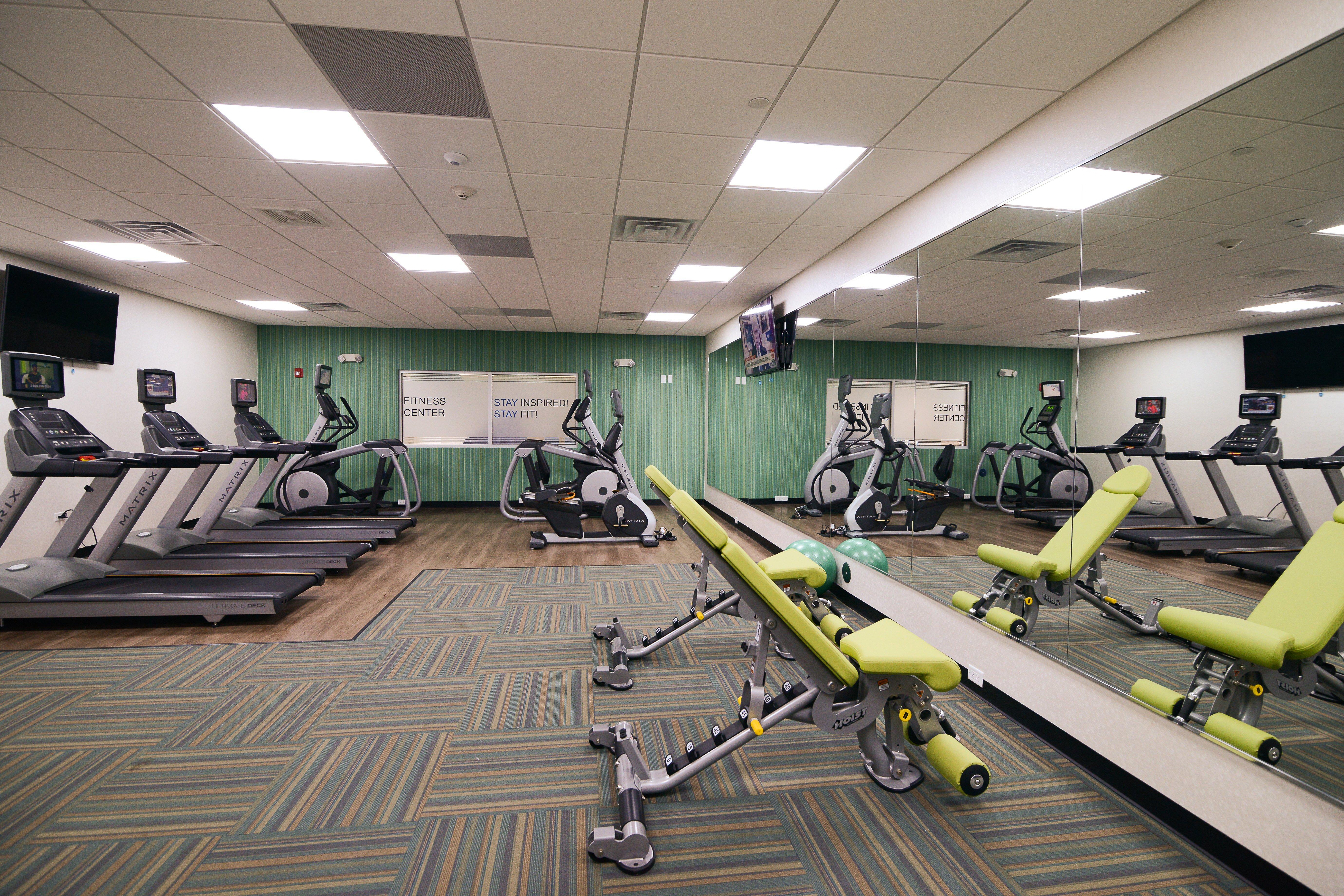 Holiday Inn Express & Suites Chicago North Shore - Niles By Ihg Екстериор снимка
